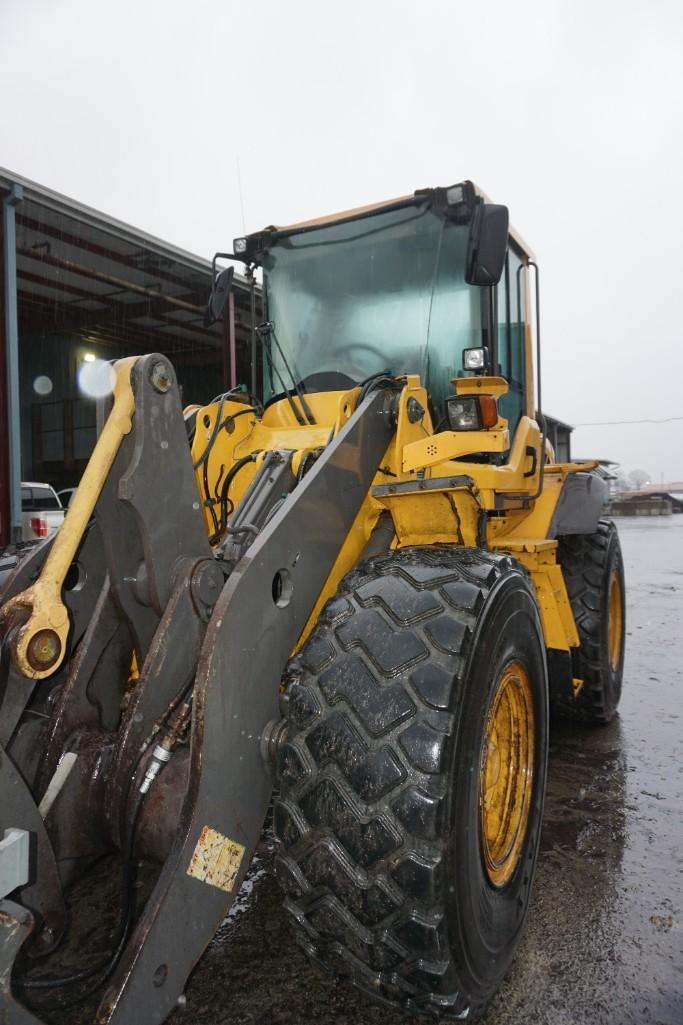 2007 Volvo L70F Wheel Loader