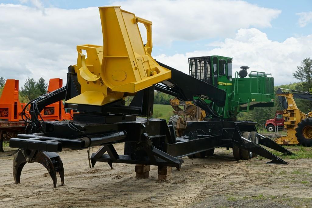 John Deere 437C Knuckleboom