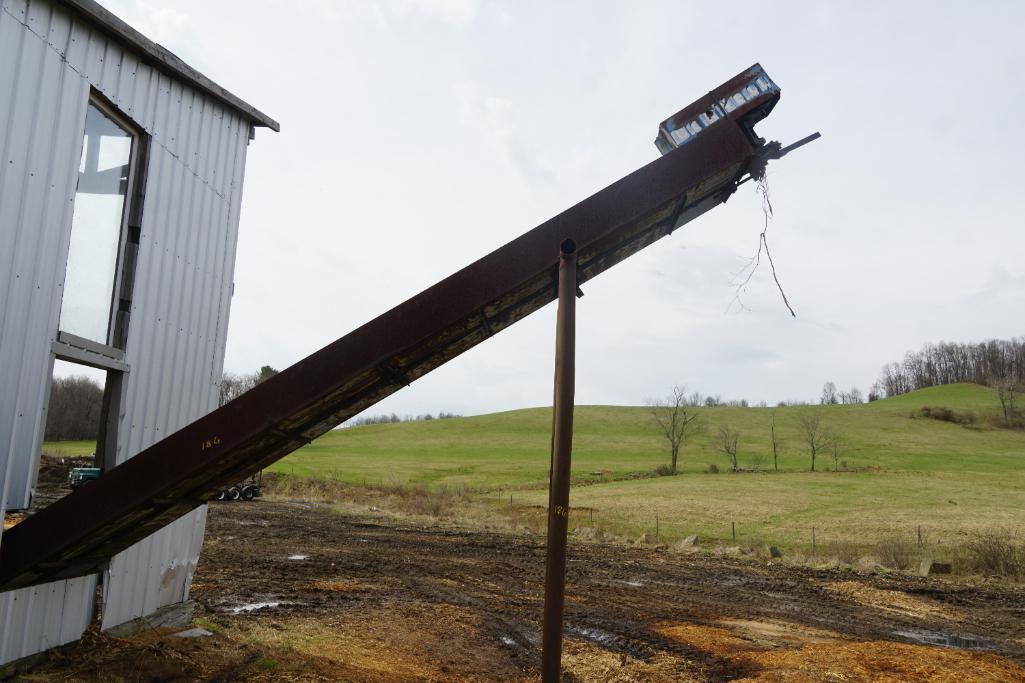 Barn Sweep Bark Conveyor