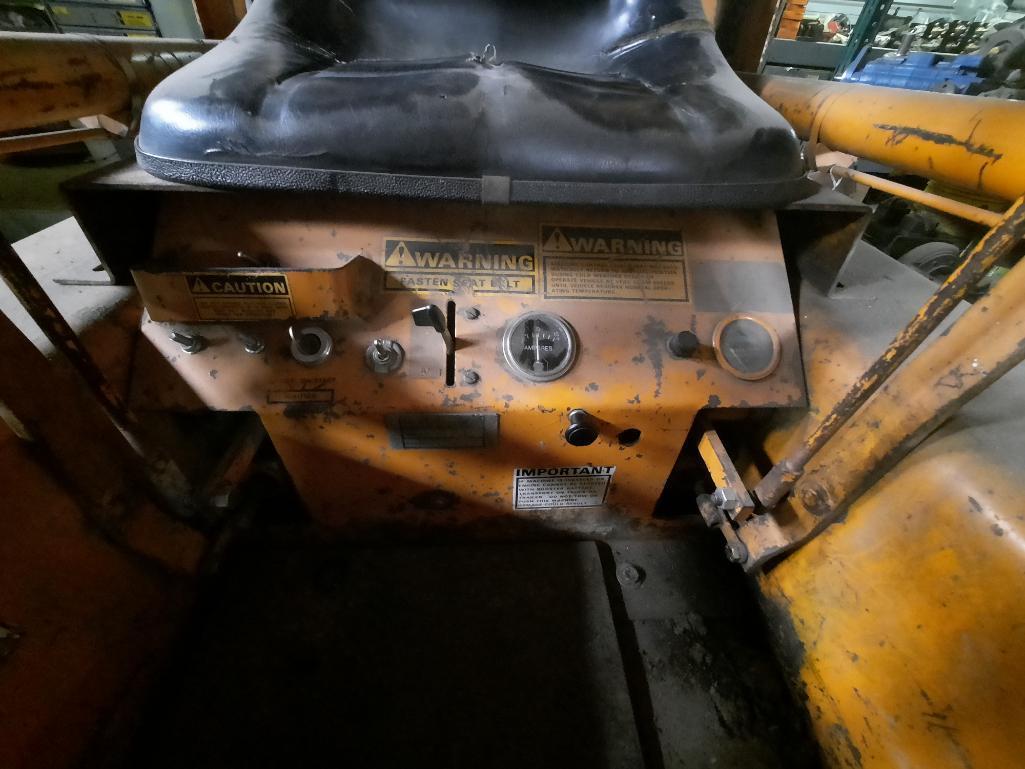 Case 1816 Skid Steer