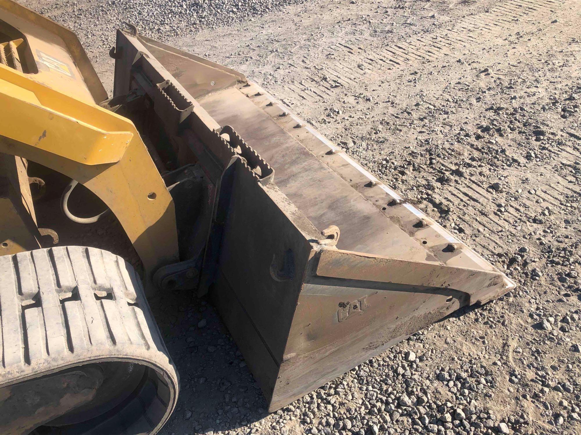 2019 CAT 289D Skid Loader