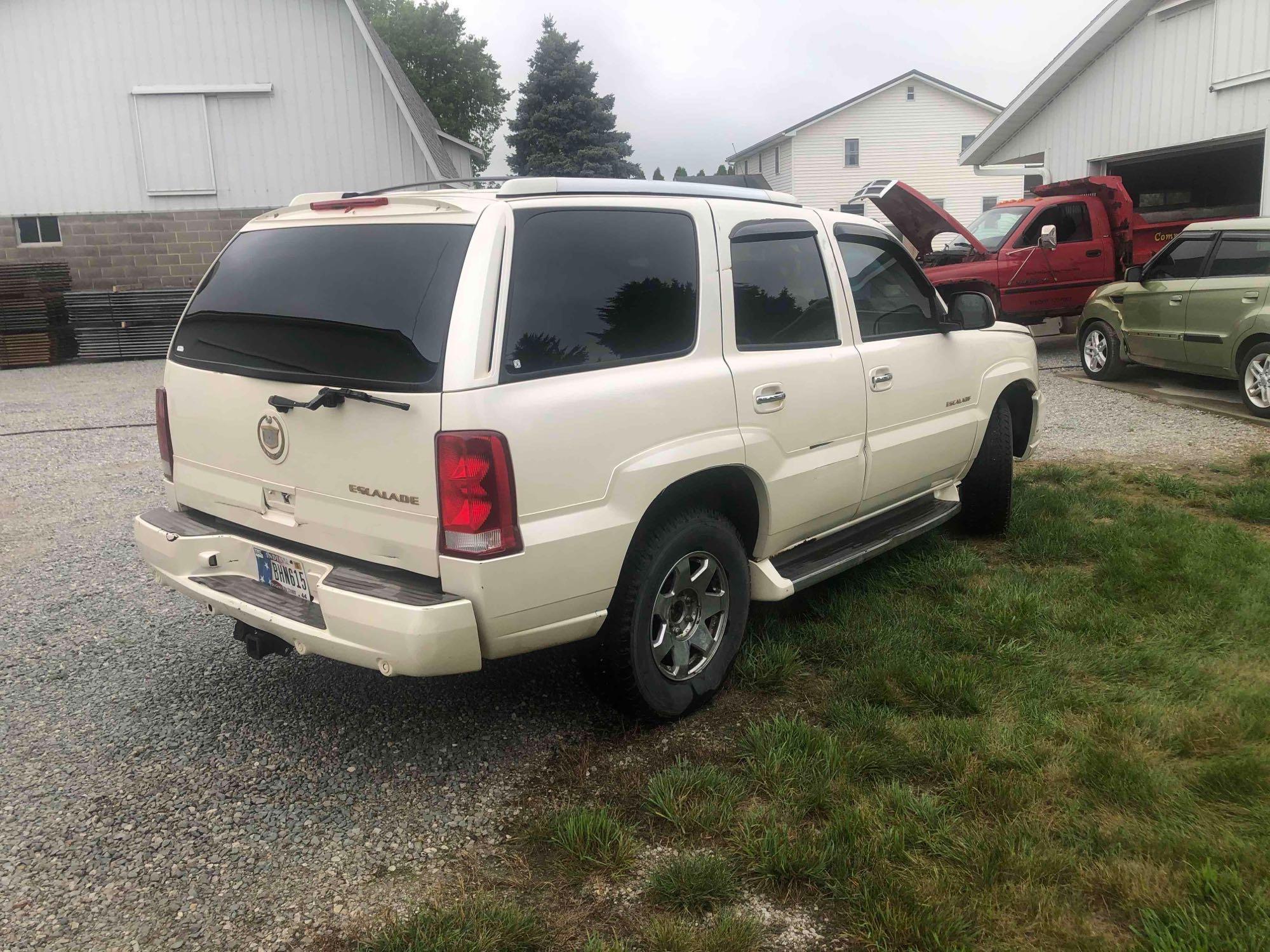 2003 Cadillac Escalade Multipurpose Vehicle