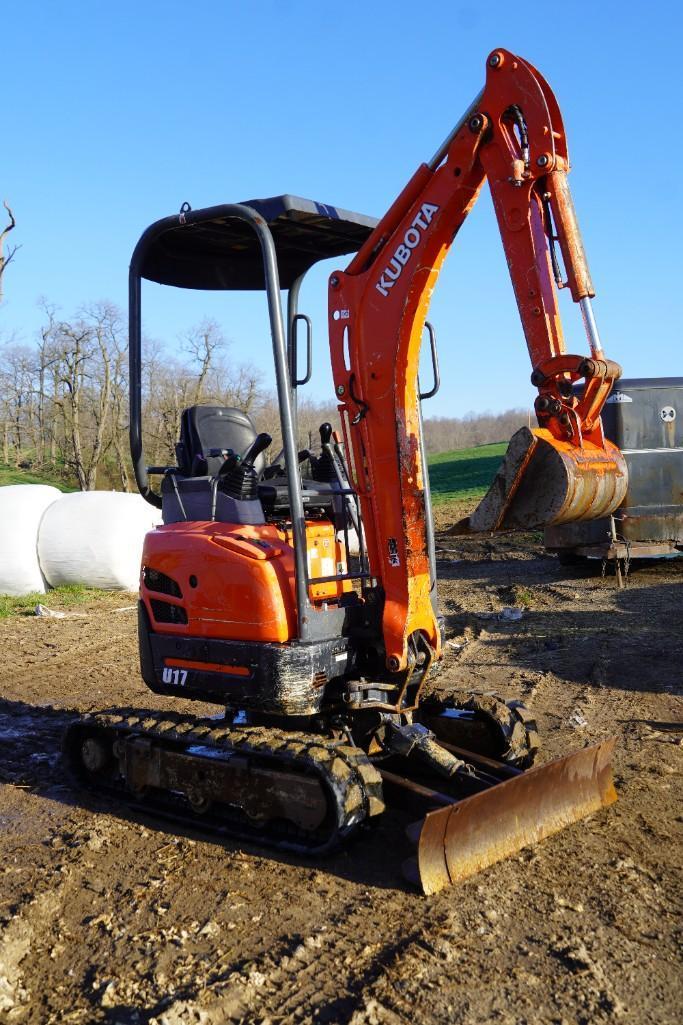 Kubota Mini U17 Trackhoe*