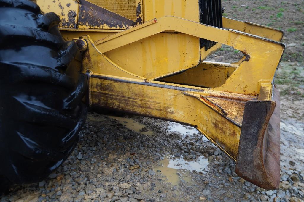 John Deere 640E Skidder