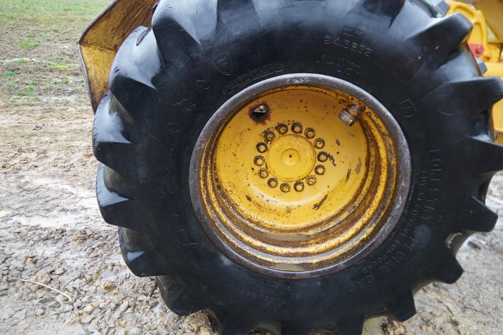 John Deere 640E Skidder