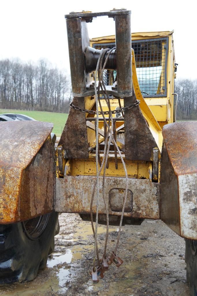 John Deere 640E Skidder