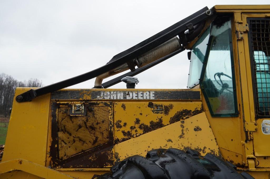 John Deere 640E Skidder