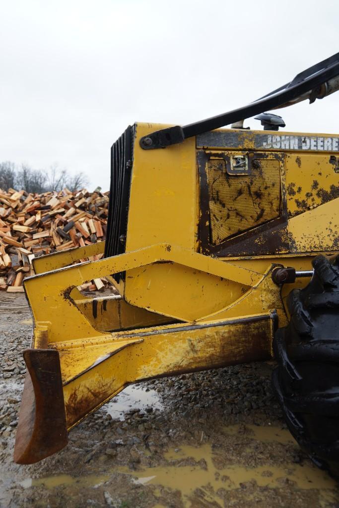 John Deere 640E Skidder