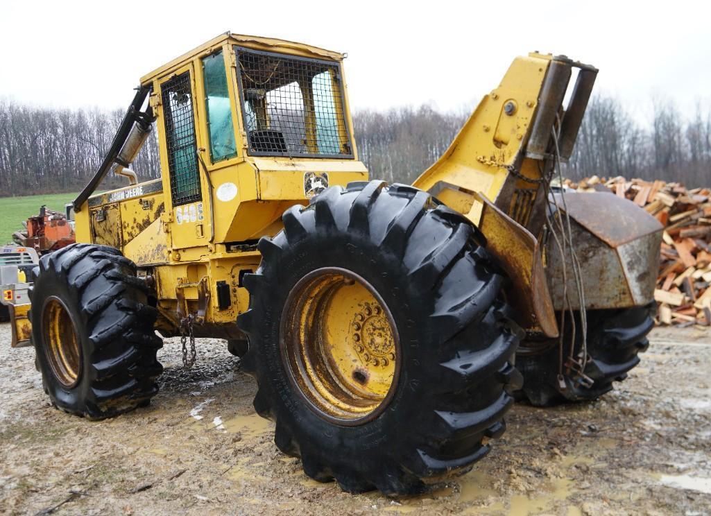 John Deere 640E Skidder