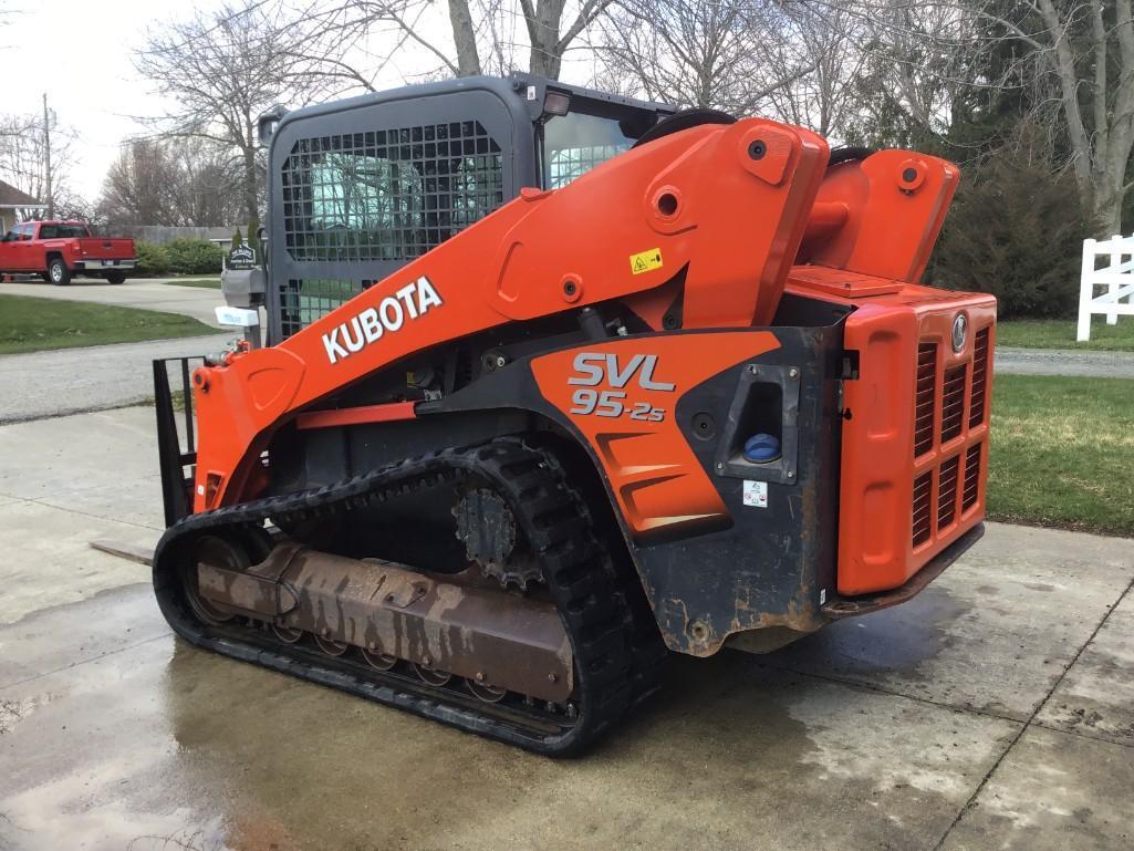 2016 Kubota SVL95-2S Skid Steer