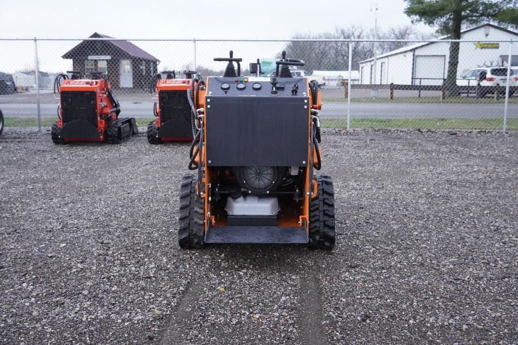 New Land Hero PLD-BC380 Mini Track Skid Steer Loader