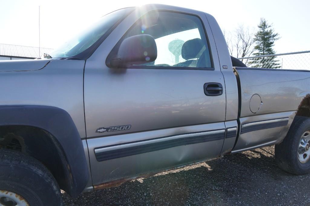 2000 Chevrolet Silverado Pickup Truck