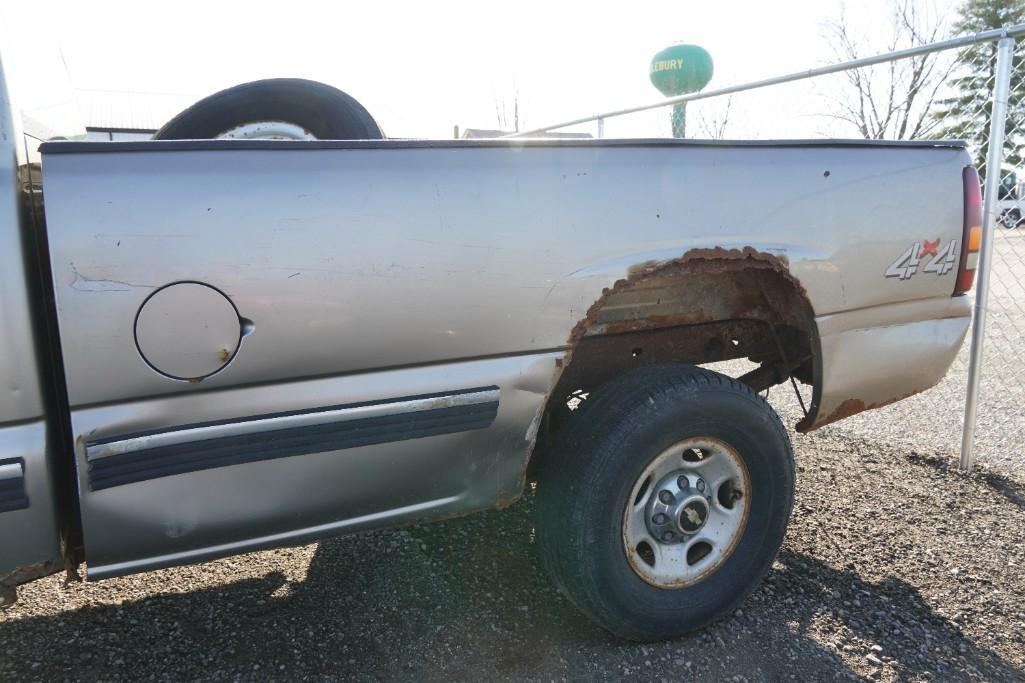 2000 Chevrolet Silverado Pickup Truck