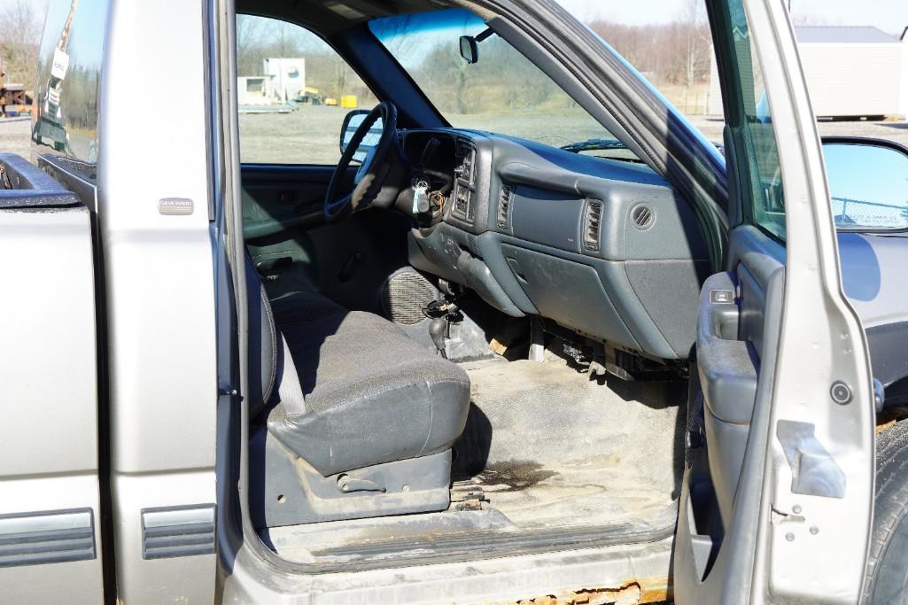 2000 Chevrolet Silverado Pickup Truck