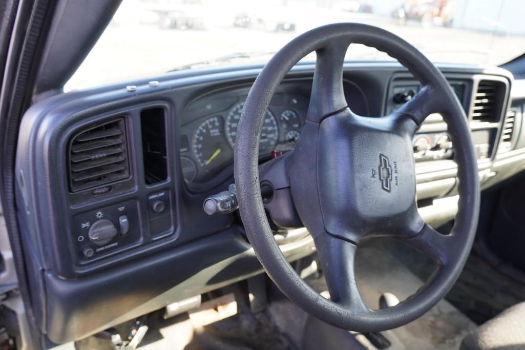 2000 Chevrolet Silverado Pickup Truck