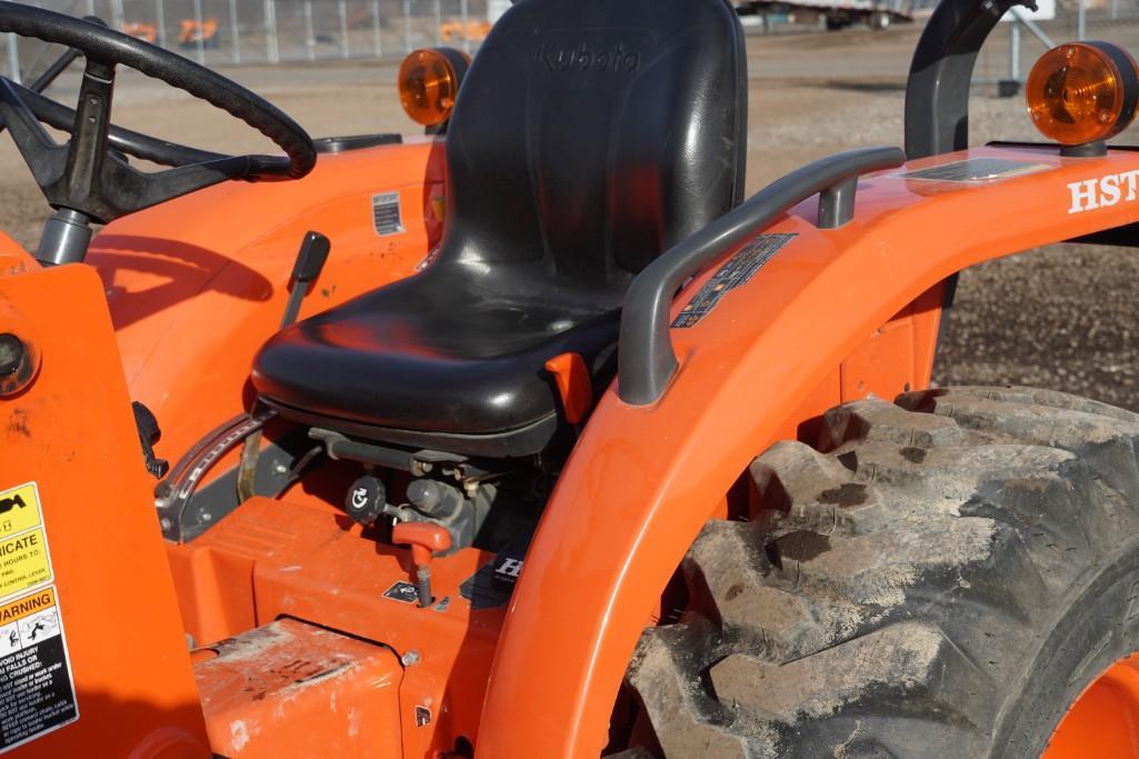 Kubota L3301HST Tractor