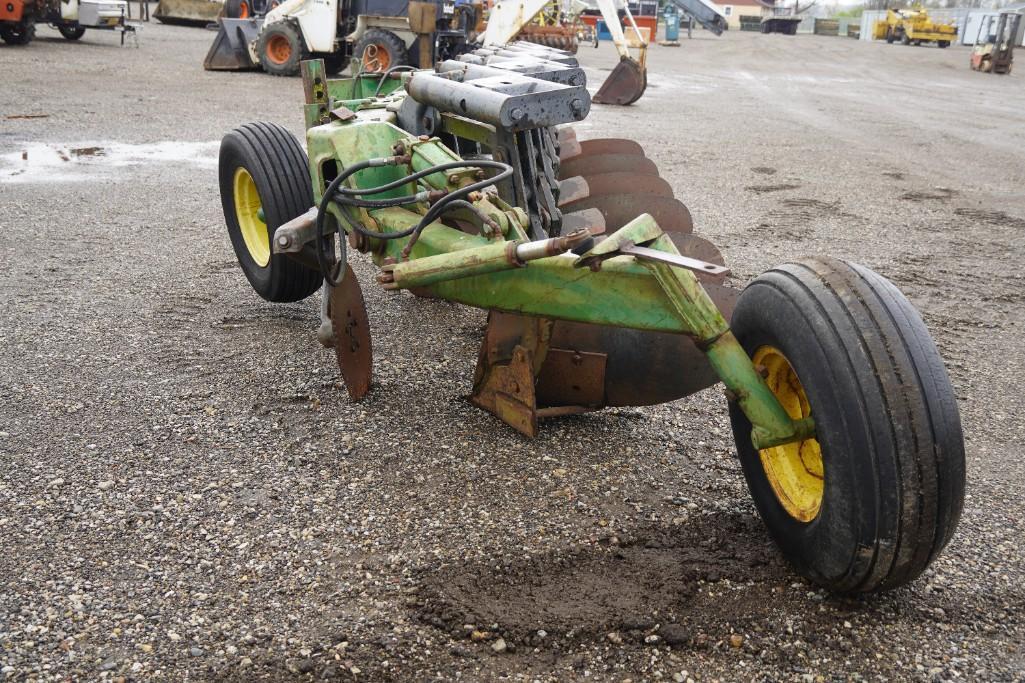 John Deere A2600 Plow*