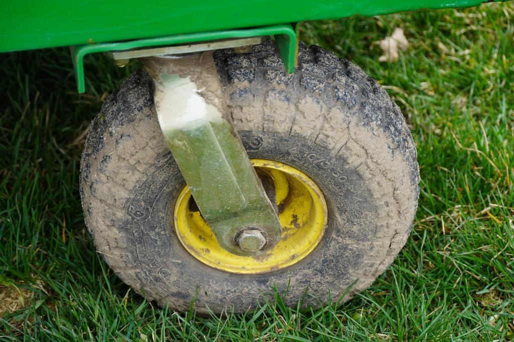 John Deere 425 Tractor w/ MC519 Material Collection Cart