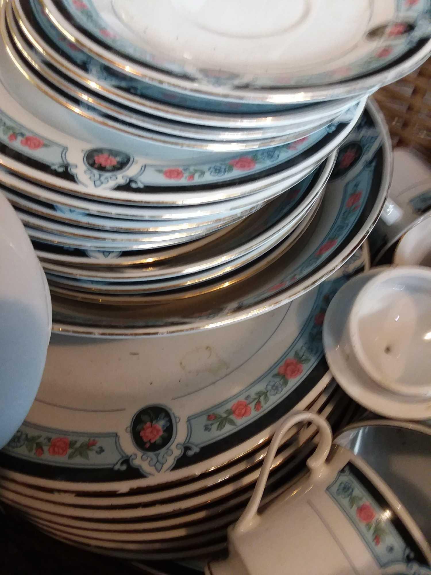 Tienshan Fine China Dinnerware