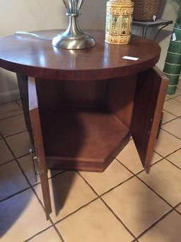 Pair of Matching Wood Round End Tables With storage