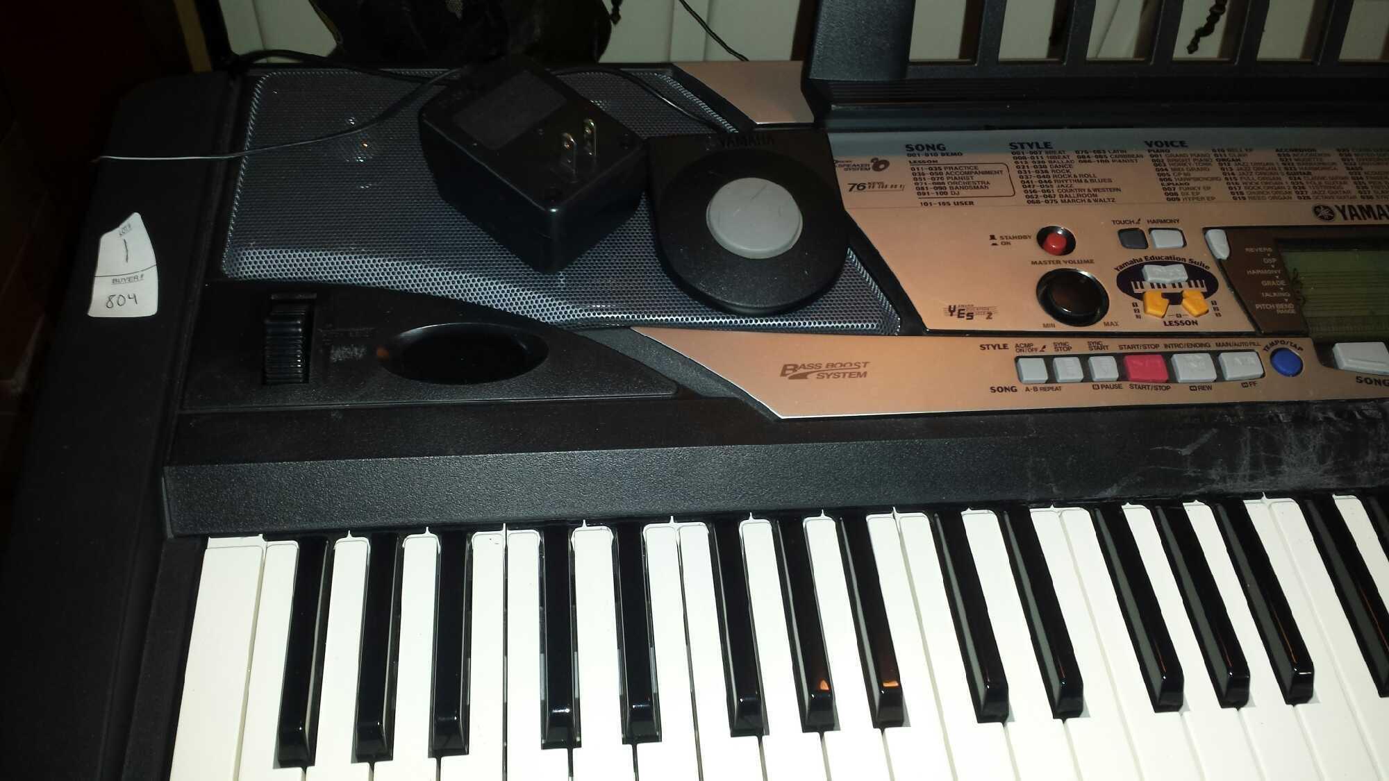 Yamaha Portatone PSR-GX76 Keyboard with Stand, Case, & Owner's Manual