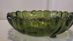 Vintage Oilve-colored Glass Sunflower Bowl
