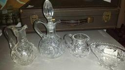 Lot of four small stunning glass pieces