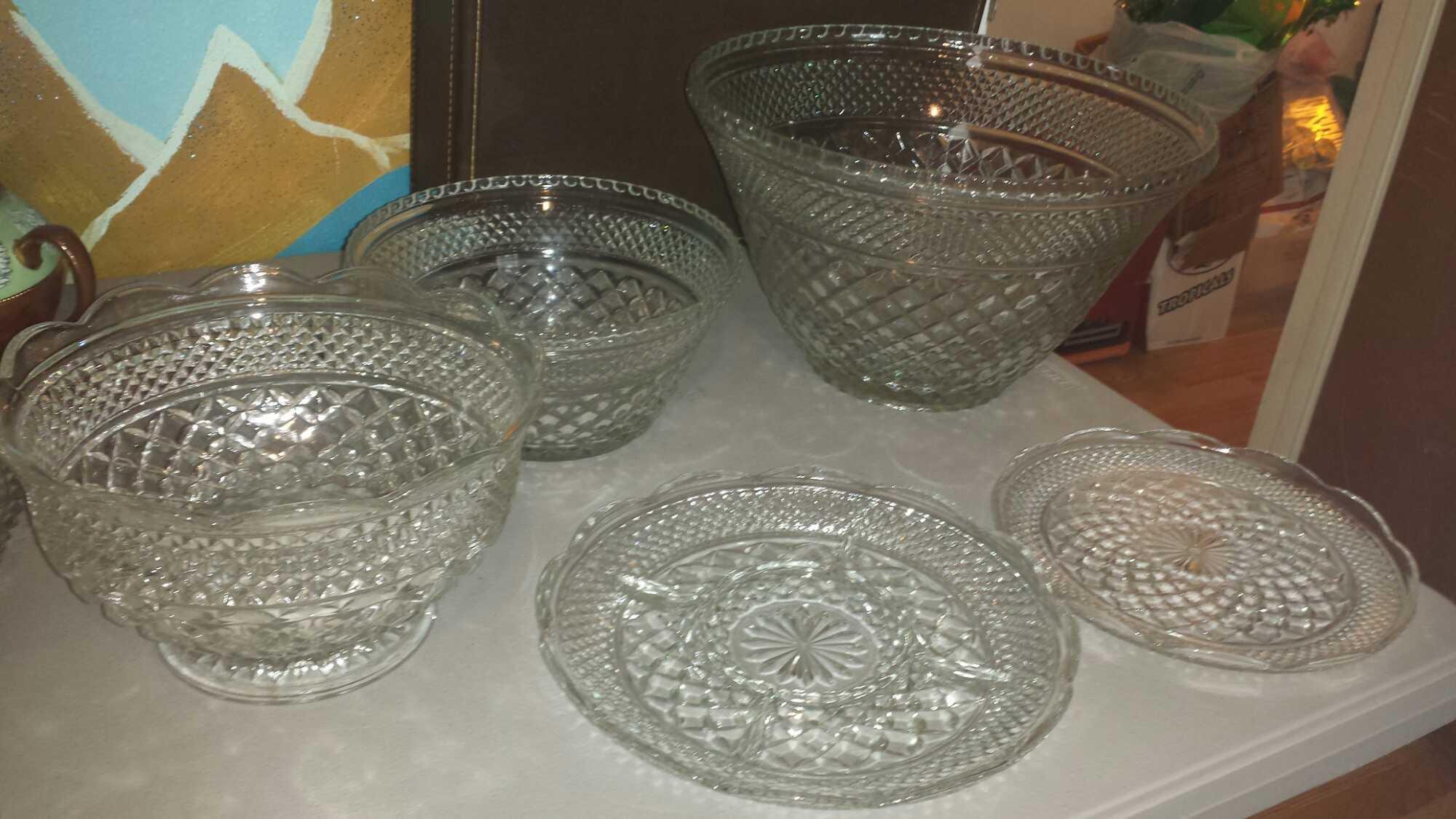 5 Beautuful Vintage Wexford Waffle Pattern Pieces