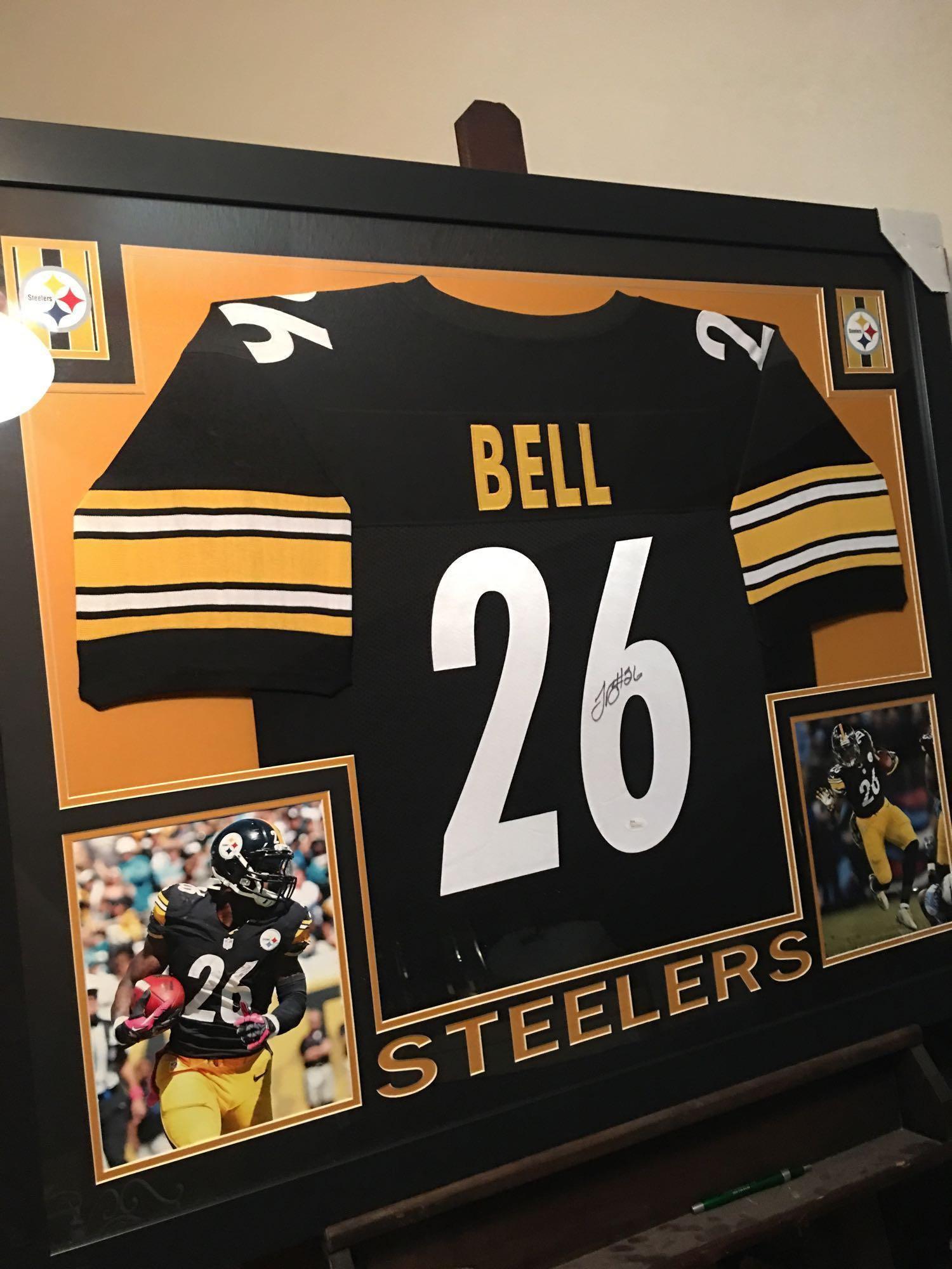 Fabulous authentic Signed Le?Veon Bell jersey framed and matted With photos