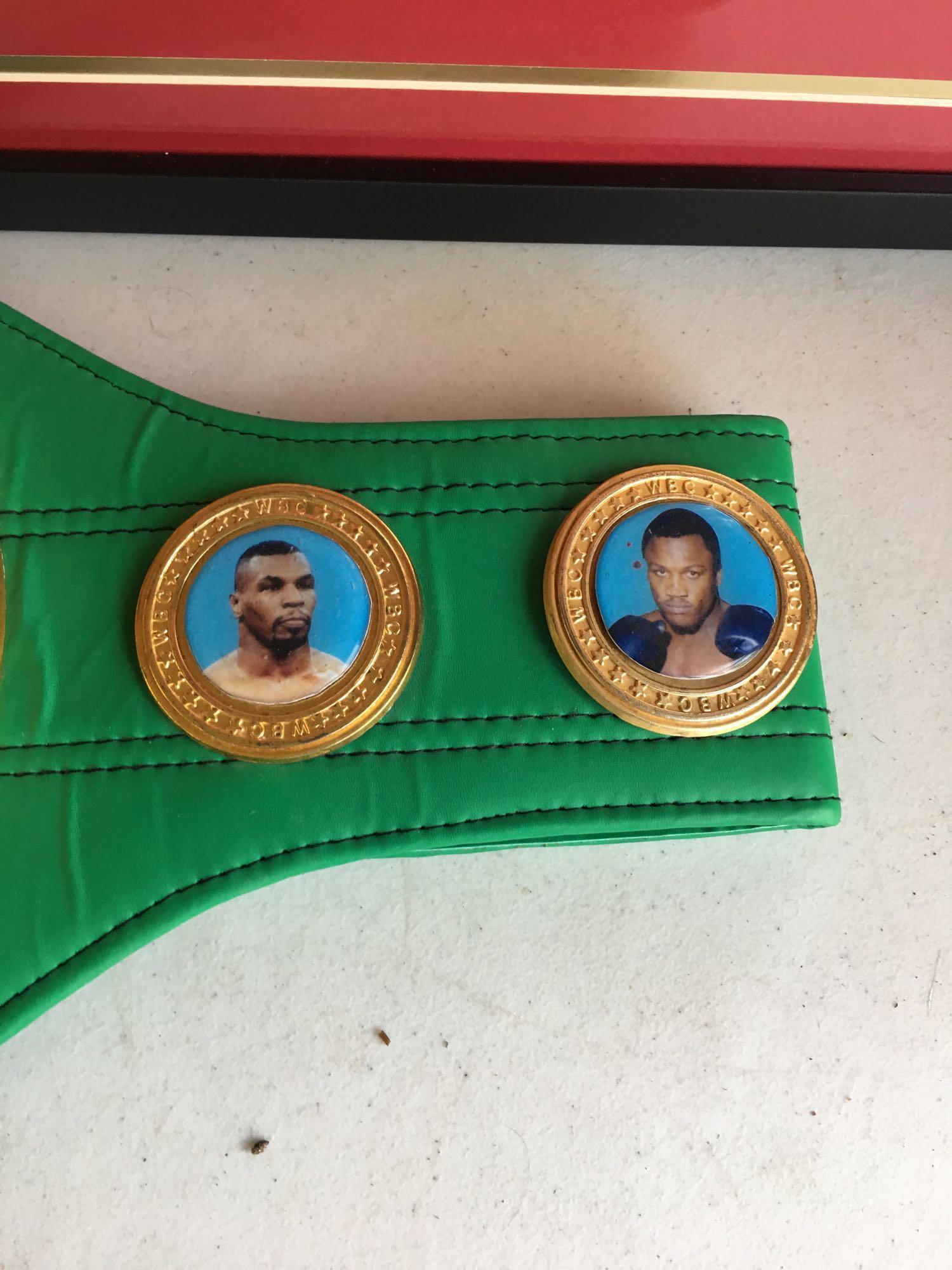 Floyd Mayweather signed WBC World Champion belt with Beckett authentication