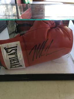 Mike Tyson signed Everlast glove with JSA authentication in display box