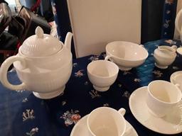 GORGEOUS! Ivory Wedgwood of Etruria & Barlaston, Edme, 10 Place Setting and then some!