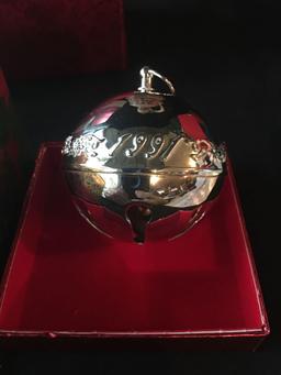 1991 Wallace Silversmiths Christmas Bell