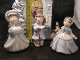 VTG Ceramic Holland Mold Victorian Christmas Caroling Family Scene w/ Dog