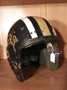 Old Footballer Helmet - 85' Oak Crest Stingers