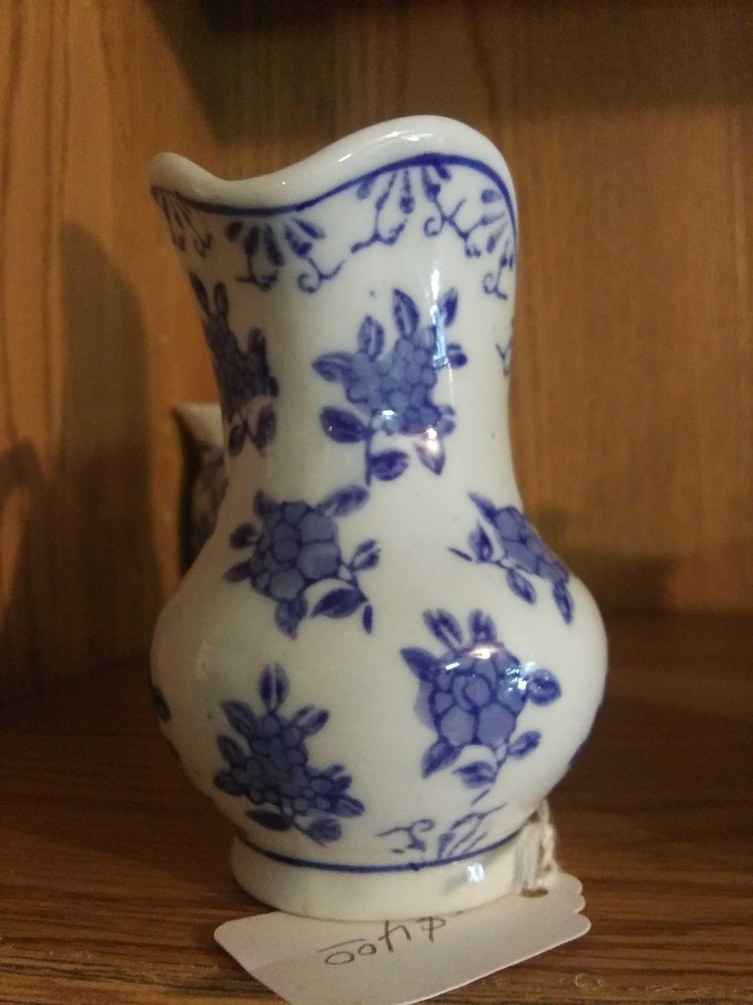 Selection of 10 Blue and White China/Porcelain Pieces Including Stacking Teapot