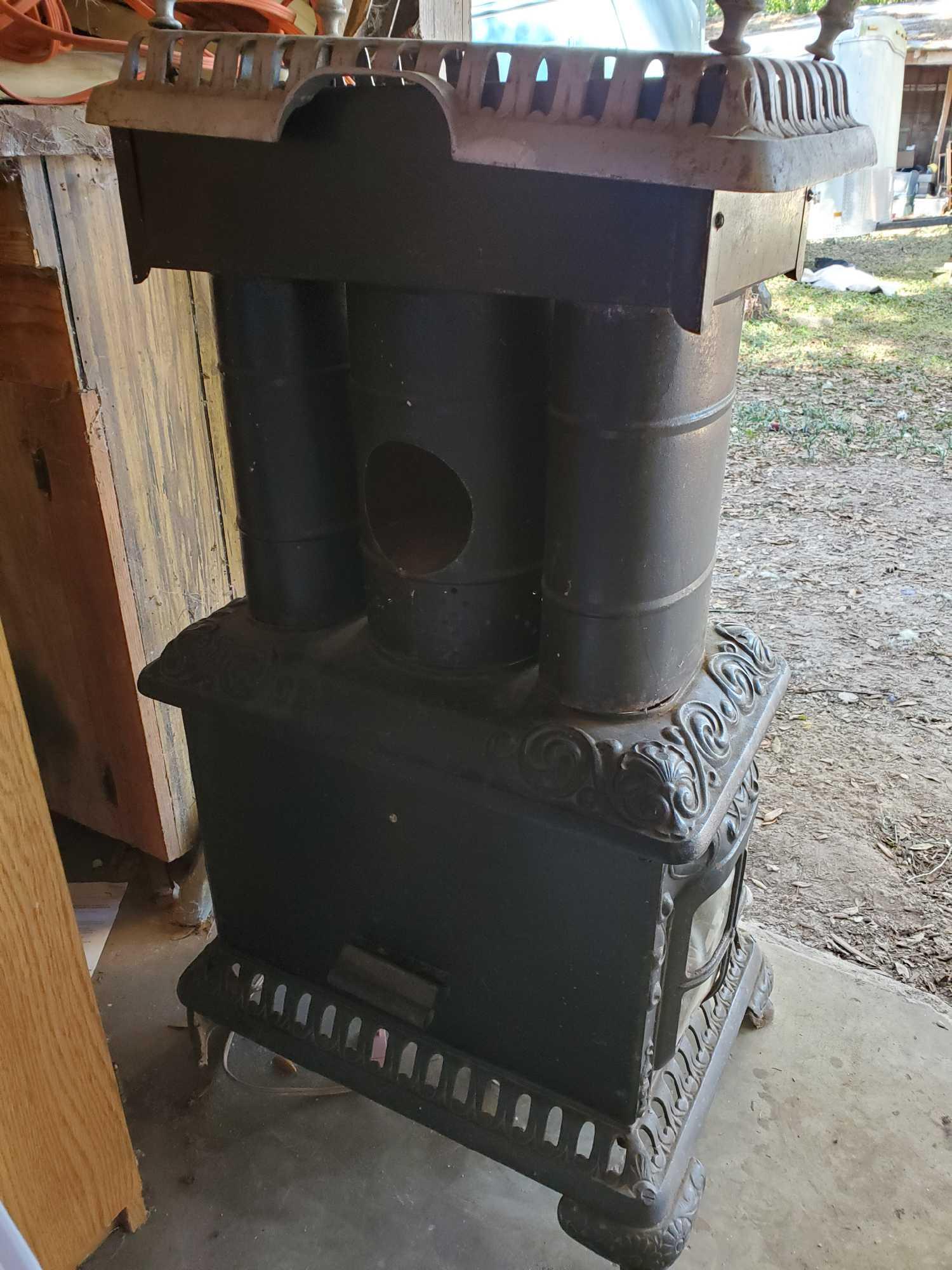 Very Vintage MONARCH Cast Iron electric Stove-heater