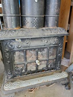 Very Vintage MONARCH Cast Iron electric Stove-heater