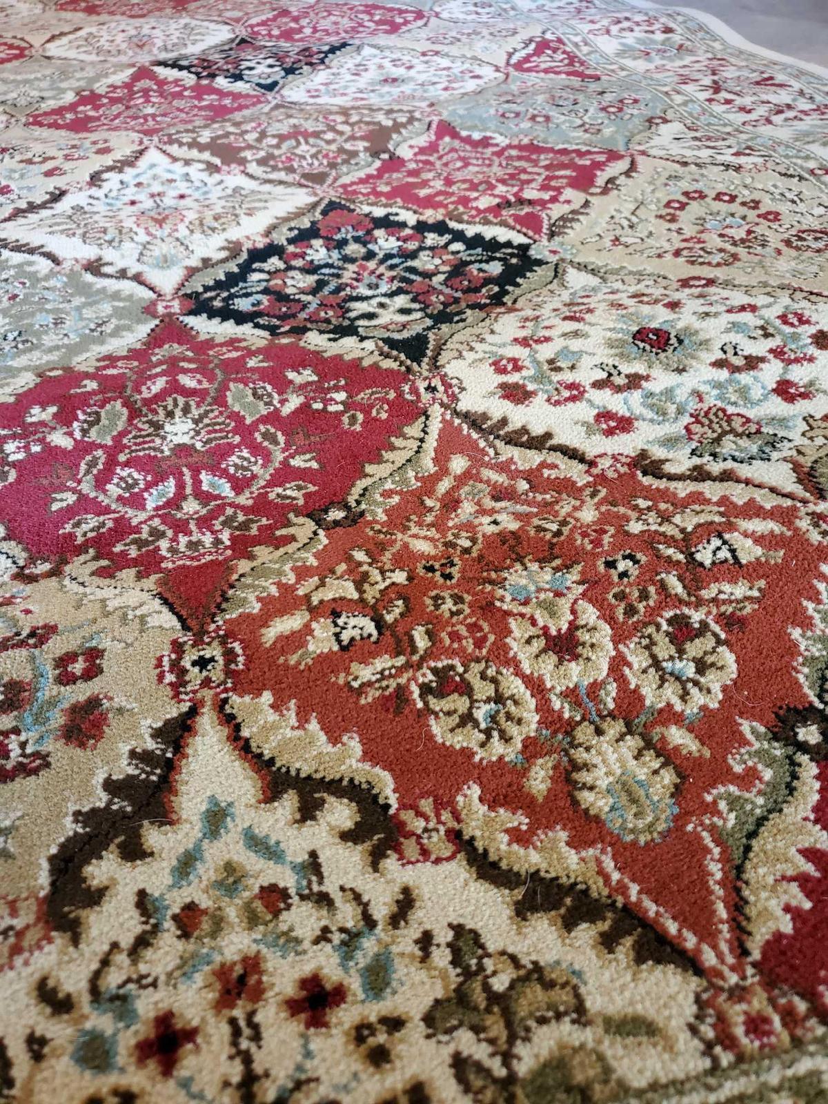 Nice large oriental pattern rug, 89 x 63"