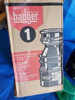 Open box BADGER 1 Food Waste Disposer