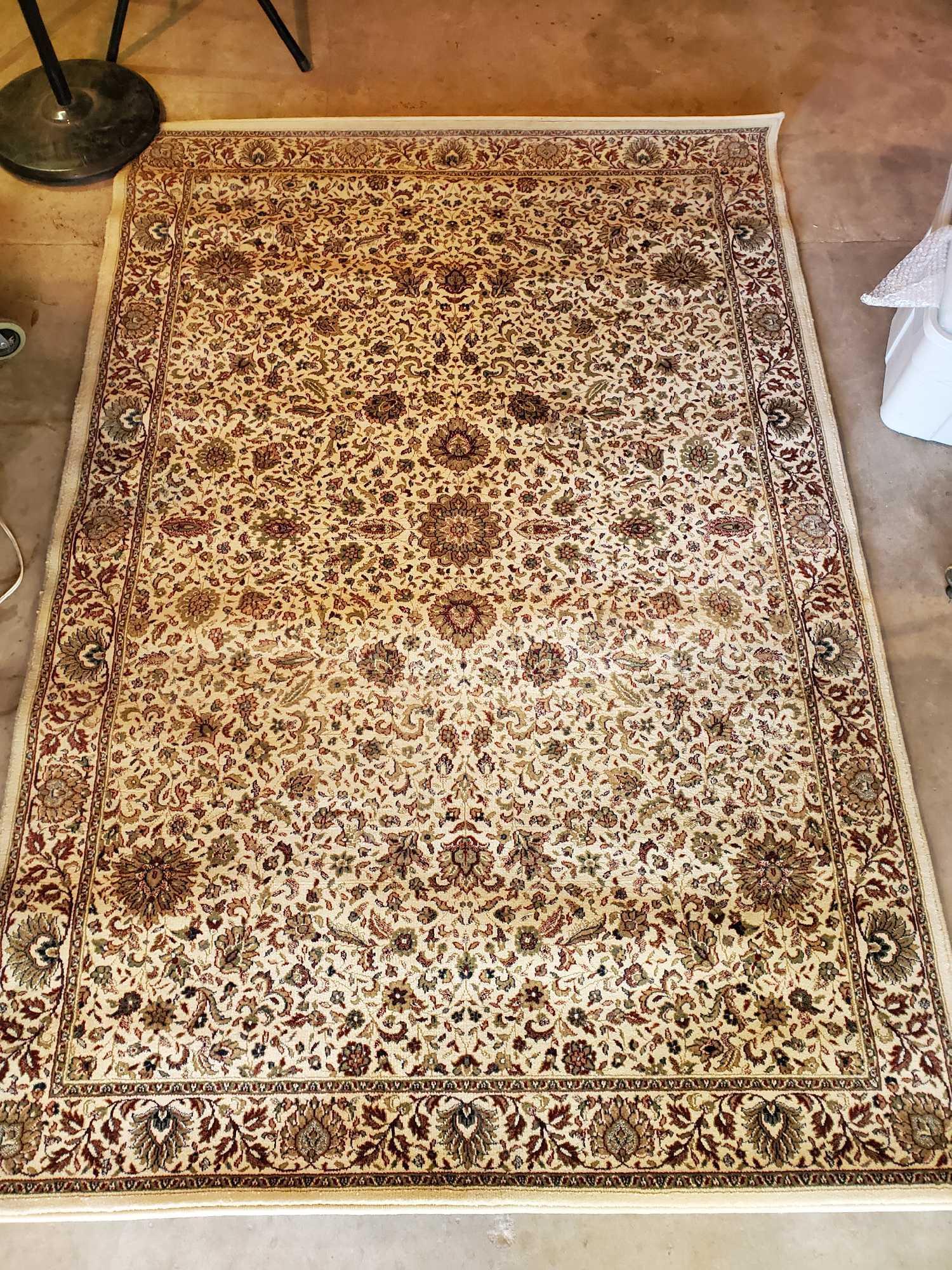 Nice ARIANA oriental pattern rug, 92" x 63"