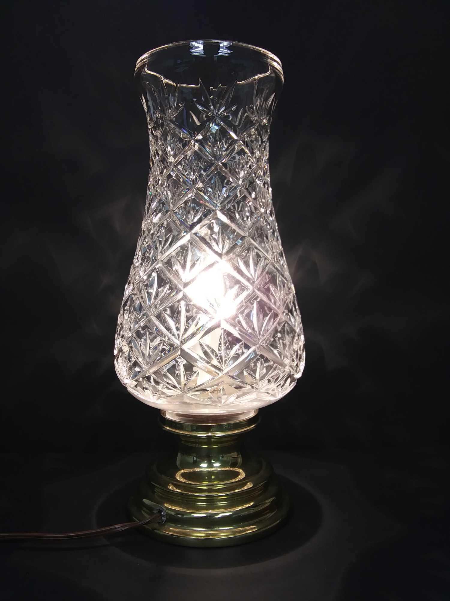 (1 of 2) IMPRESSIVE 13.5" Glass and Brass STIFFEL LAMP