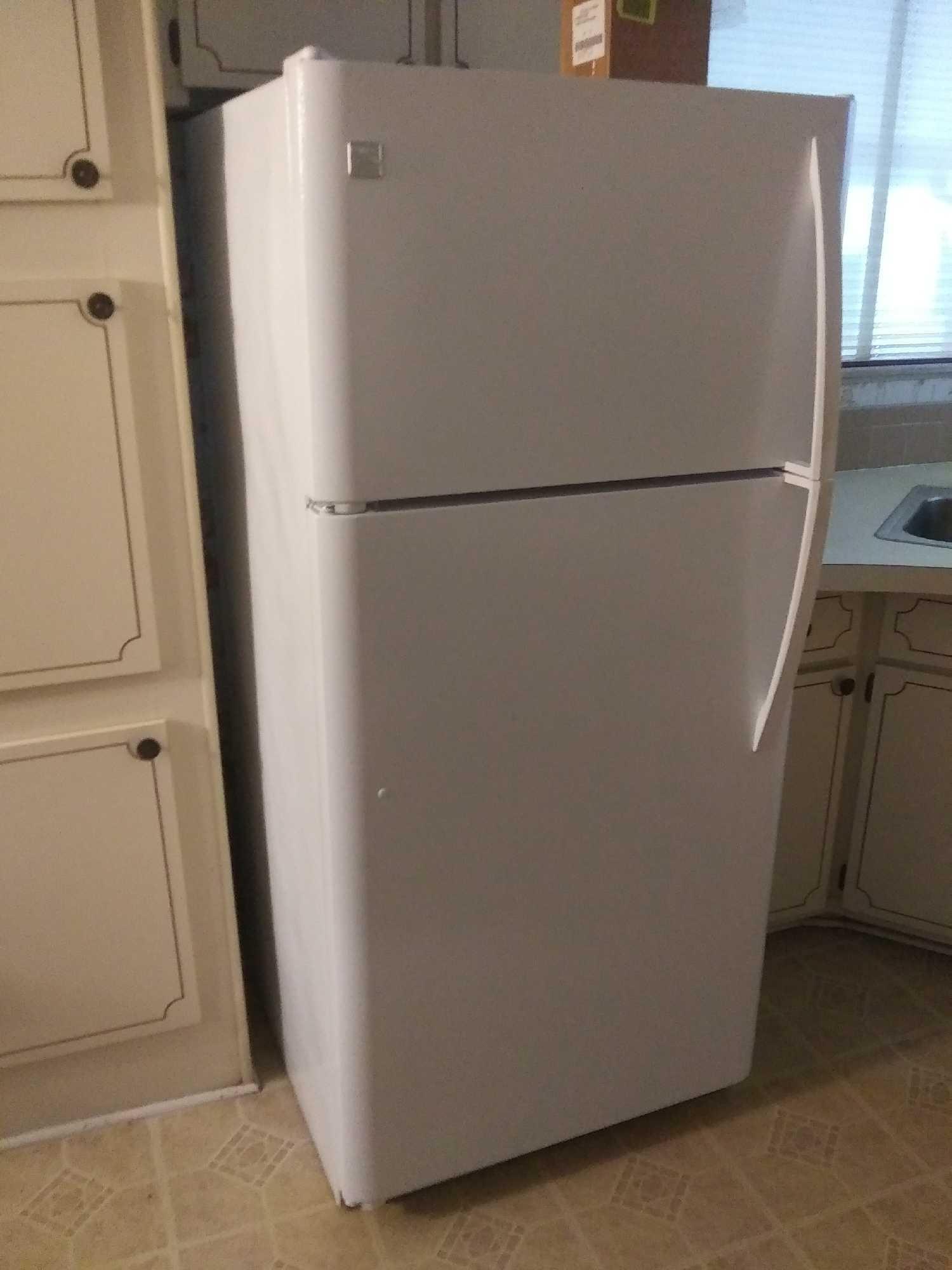 Kenmore Freezer-top Refrigerator