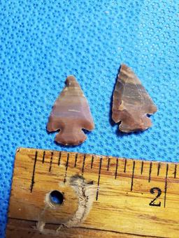 American Indian artifact - pair of arrowheads, points