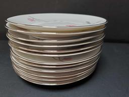 12 Beautiful Vintage dessert plates -Japanese Quince (Platinum Trim) by Rosenthal - Continental