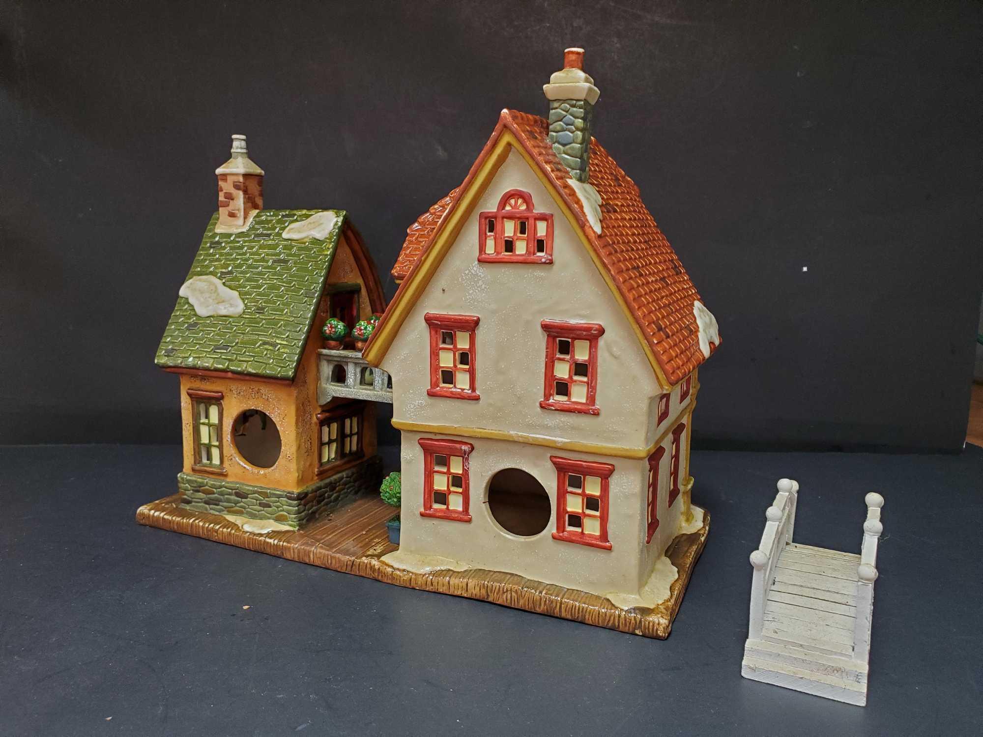 Vintage Heartland Valley Village DANIEL'S CHEESE SHOP Lighted Christmas House 2004