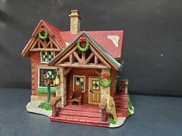 vintage 2004 O'Well Heartland Valley Village Lighted Christmas House Briscoe Lodge