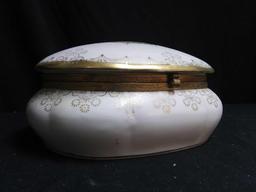 Antique Vienna Antique Porcelain Dresser Box