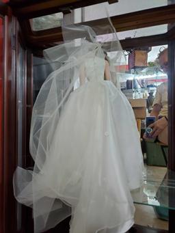 Ashton-Drake Galleries Bridal Doll on stand, #2684
