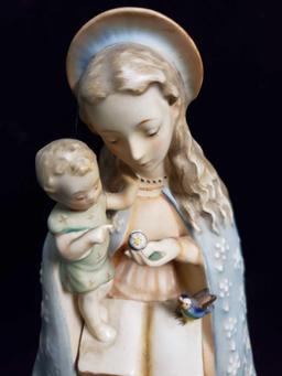 Beautiful MADONNA and CHILD, Vintage HUMMEL, Germany